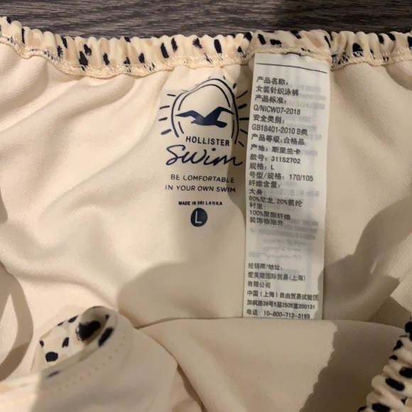✨3/$25 NWOT hollister bathing suit bottoms - Picture 2 of 6